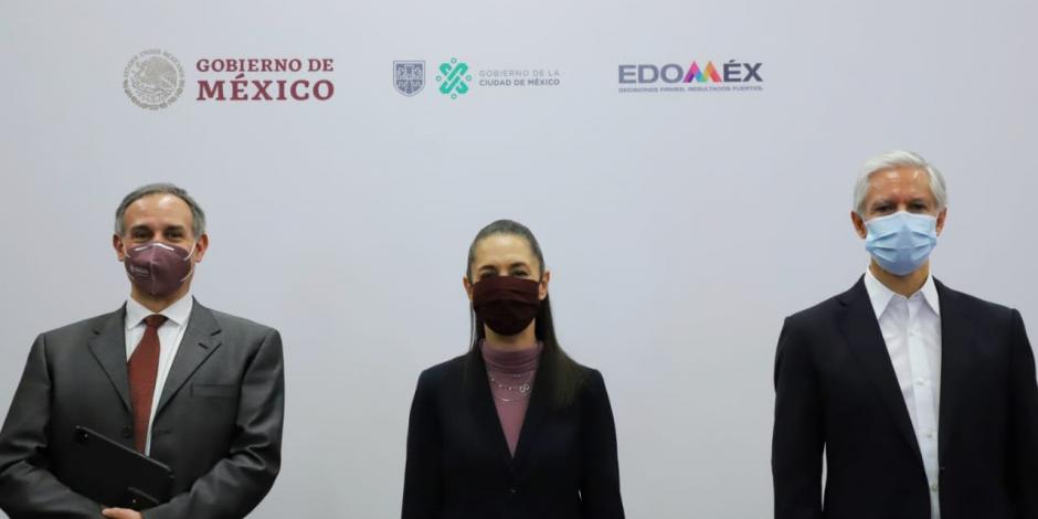 De izq. a der.: el subsecretario de Salud, Hugo López-Gatell; la Jefa de Gobierno, Claudia Sheinbaum, y el gobernador del Edomex, Alfredo del Mazo, ayer.