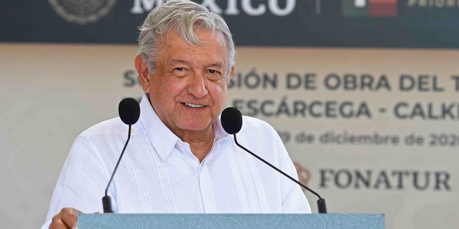 El presidente Andrés Manuel López Obrador, en su gira por Yucatán.