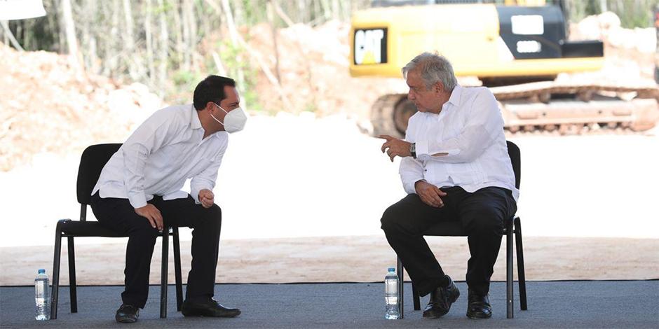 Mauricio Vila Dosal, gobernador de Yucatán, y el presidente Andrés Manuel López Obrador.