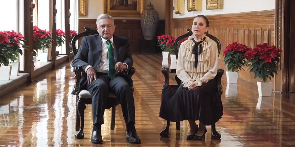 El Presidente y Beatriz Gutiérrez en Palacio Nacional.