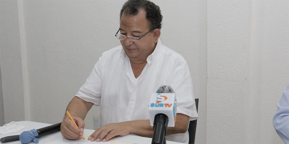 Luis Walton, precandidato de Morena a la gubernatura de Guerrero.