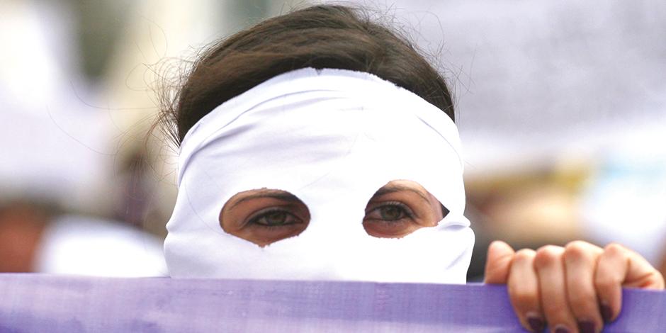 Activista oaxqueña protesta en 2016, por la violencia machista.