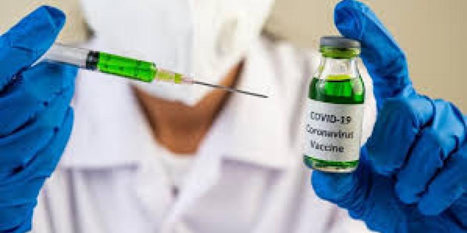 A finales de diciembre se comenzó con la vacunación antiCOVID en México.