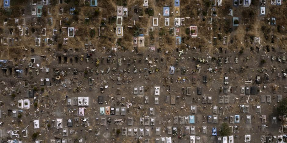 Zona del cementerio de San Lorenzo Tezonco, en Iztapalapa, en donde amplían espacios para atender demanda por el virus.