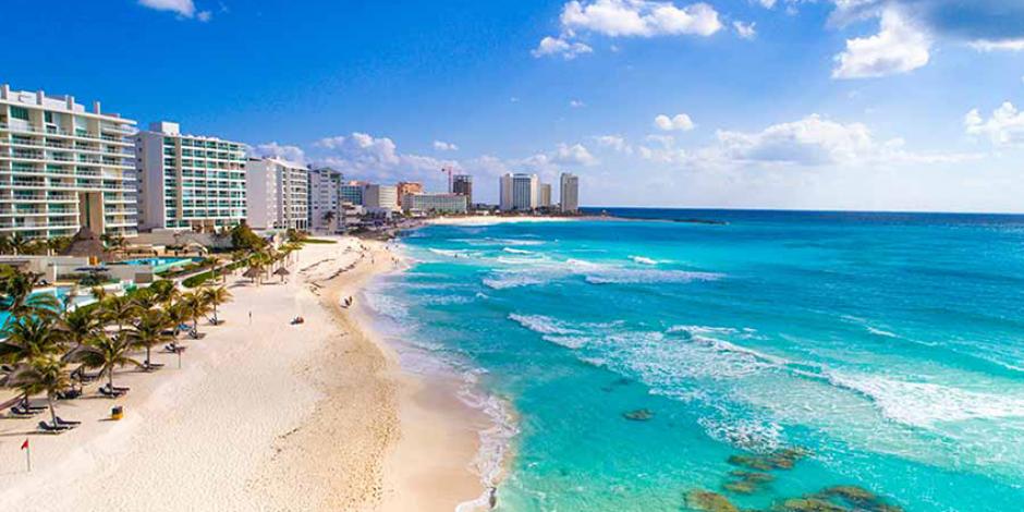 En el 2020, el sector turismo mexicano sufrió por el cierre de playas.