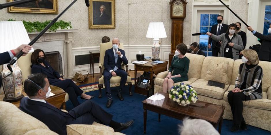 El presidente de EU, Joe Bide, se reunió con legisladores republicanos para discutir un paquete de ayuda por el COVID-19..