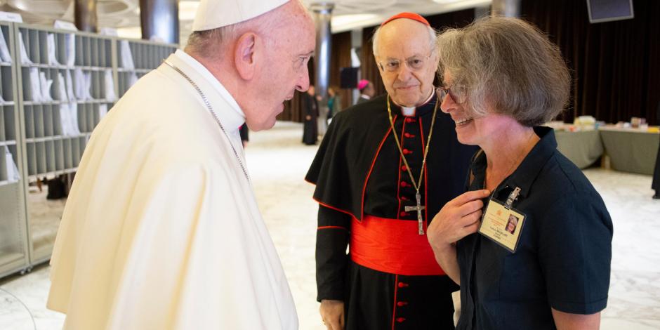 El Papa Francisco y Nathalie Becquart