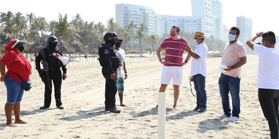 los operativos se impulsaron en playas de Acapulco y Zihuatanejo como medida para disminuir los contagios de COVID-19.