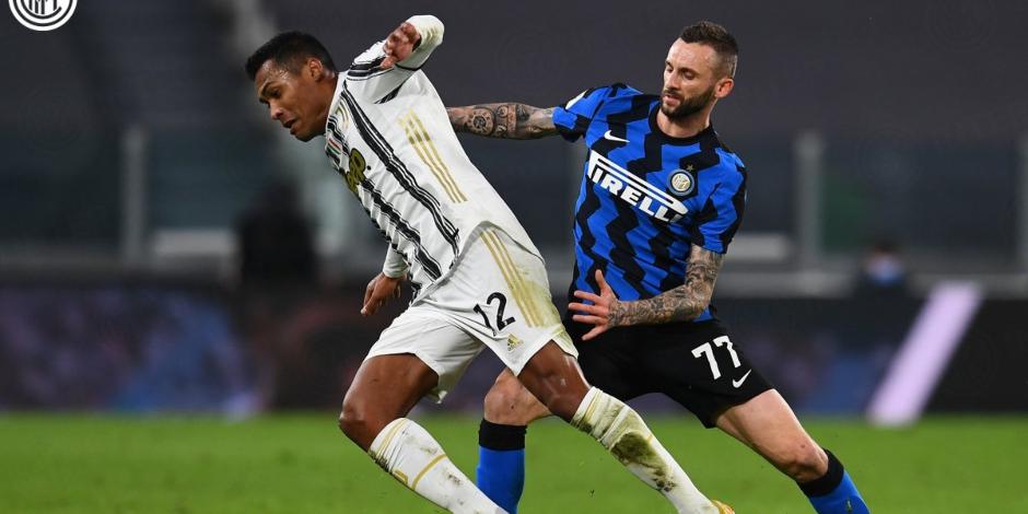 Una acción del duelo entre la Juventus y el Inter de Milán, de la Semifinal de la Copa de Italia