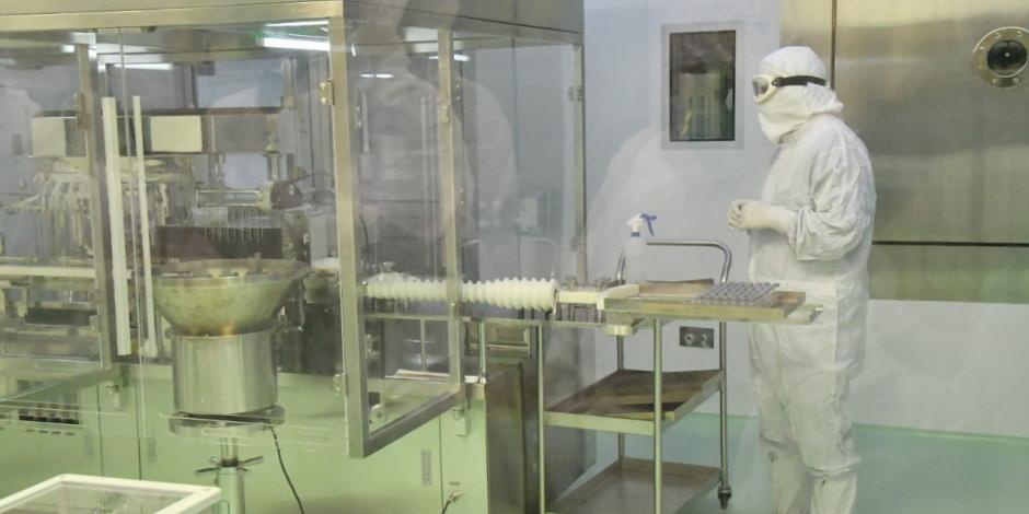 La vacuna contra Covid-19 de la empresa CanSino Biologics envasada en México podría usarse a finales de marzo.