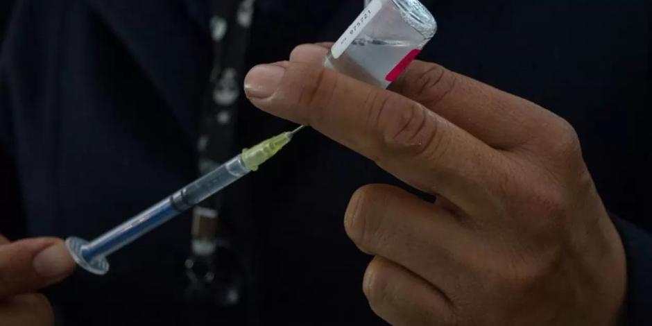 La vacuna contra COVID-19 de Cansino inició la última etapa - pruebas biológicas de estabilidad y pureza- para ser aplicadas en México.