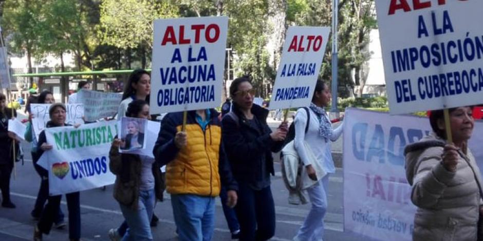 El movimiento “Unidos por la Verdad México” marcha contra las medidas sanitarias, en diciembre pasado.