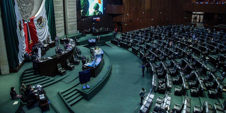 Diputados de Morena dijeron que de forma “ilegal” la oposición quiso subir una opinión negativa del dictamen de reforma a la Ley Eléctrica.