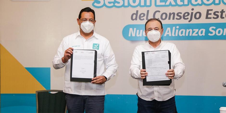 Alfonso Durazo rindió protesta como candidato de Nueva Alianza para la gubernatura de Sonora.