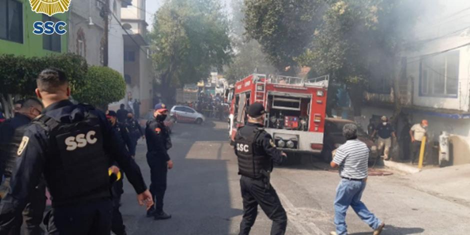Policías de la Secretaría de Seguridad Ciudadana de la Ciudad de México
 realizan labores de auxilio tras registrarse una explosión en un domicilio de la alcaldía Álvaro Obregón