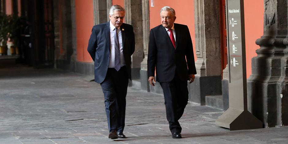 Ricardo Monreal incitó al presidente Alberto Fernández a sumarse al reclamo para que las vacunas contra COVID-19 no sean acaparadas por unos cuantos.