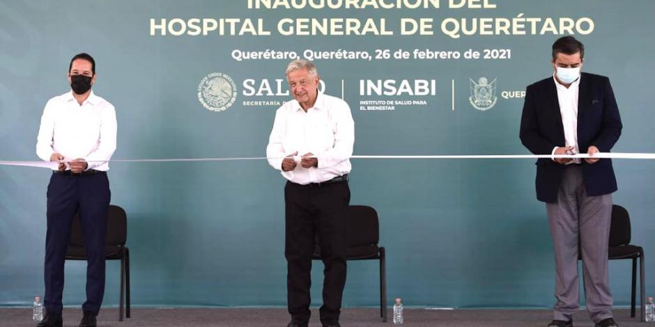 El presidente Andrés Manuel López Obrador y el gobernador de Querétaro, Francisco Domínguez,
