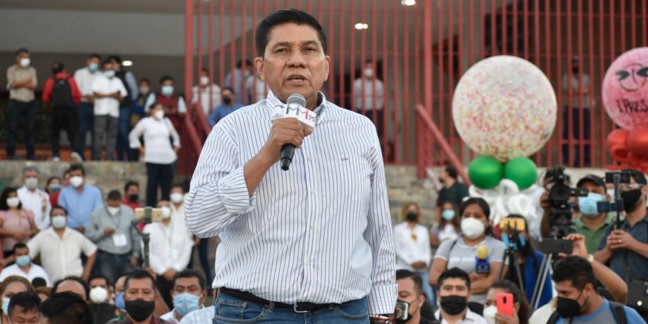 Mario Moreno Arcos rindió protesta como candidato de la alianza Va por Guerrero a la gubernatura del estado.