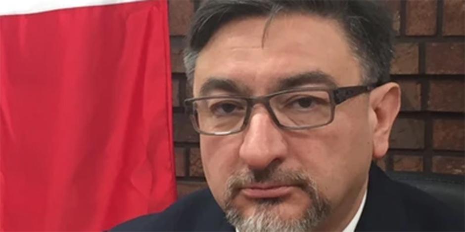En redes sociales se difundió un video en el que presuntamente el cónsul Darío Bernal Acero se masturbó en su oficina en Canadá.
