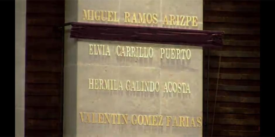 Fueron inscritos en letras de oro en la Cámara de Diputados los nombres de Hermila Galindo Acosta y Elvia Carrillo Puerto.