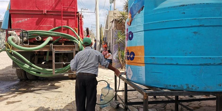 Para enfrentar la temporada de estiaje y los bajos niveles de la presa Calderón, el Siapa atiende la demanda de servicio con pipas y cisternas.