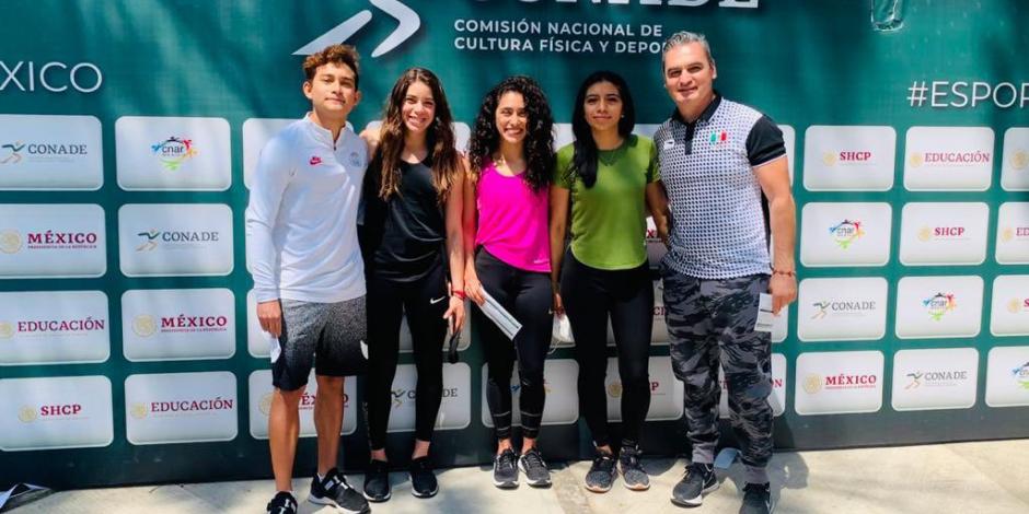 Las clavadistas Gaby Agúndez y Alejandra Orozco fueron algunas de las deportistas vacunadas en el CNAR.