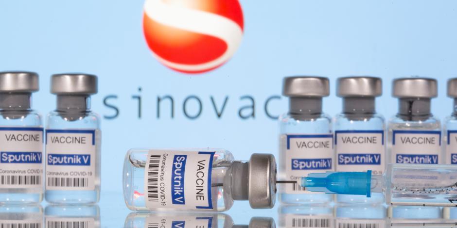 Vacuna Sinovac conta COVID-19.