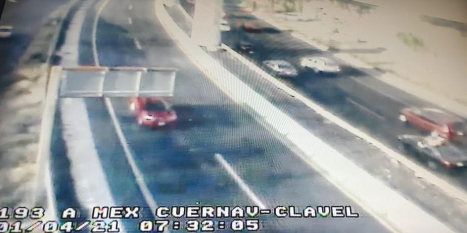 La carretera México-Cuernavaca se vio saturada desde las primeras horas del día.