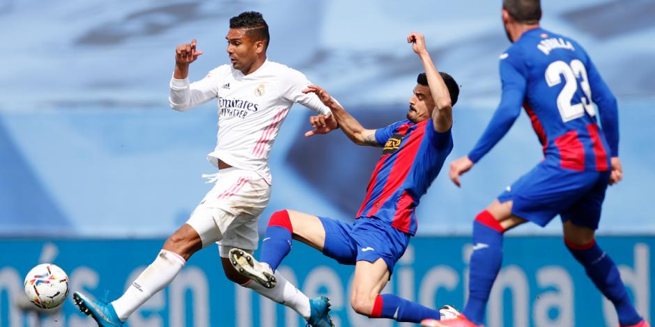 Una acción del duelo entre el Real Madrid y el Eibar de la Liga de España