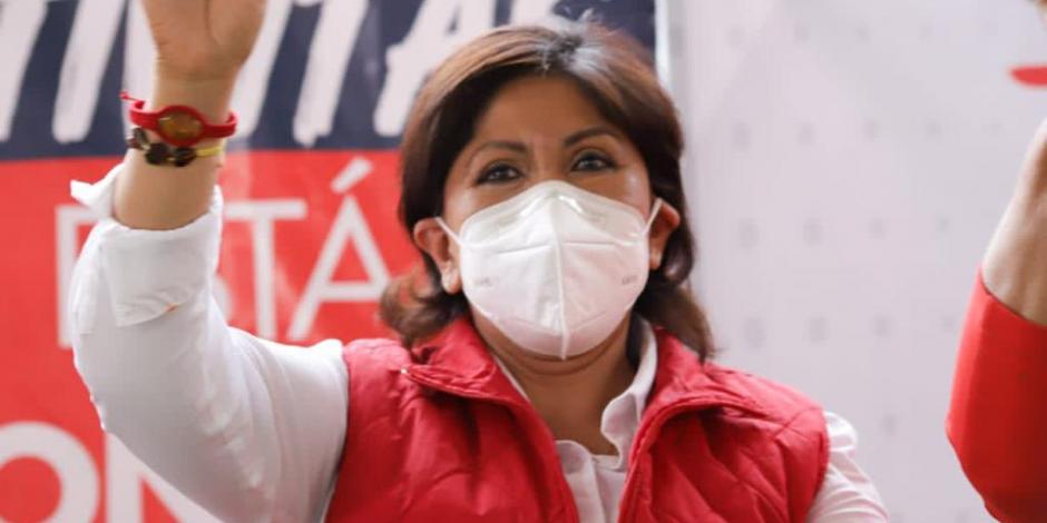 Anabell Ávalos, candidata de la coalición conformada por el PRI, PRD y Partido Socialista a la gubernatura por Unidos por Tlaxcala