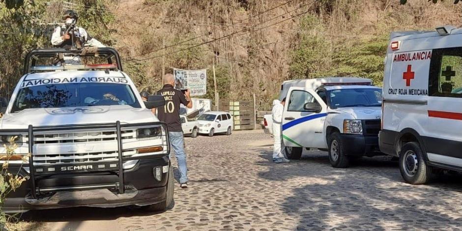 Los cuerpos de dos mujeres y un hombre fueron encontrados sin vida en Puerto Vallarta, a unos metros del poblado Paseo Ancho