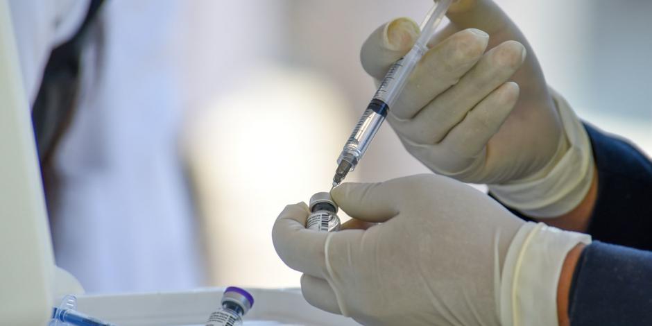 López-Gatell dice que los estados han enviado censos de personal de salud para vacunación contra COVID-19