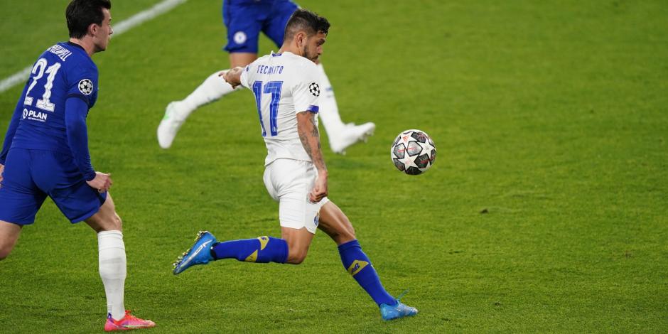 Una acción del juego entre Porto y Chelsea, de la Champions League