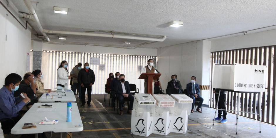 El presidente de Morena y los dirigentes de oposición acudirán a votar este domingo en sus diferentes territorios durante la jornada electoral. 
