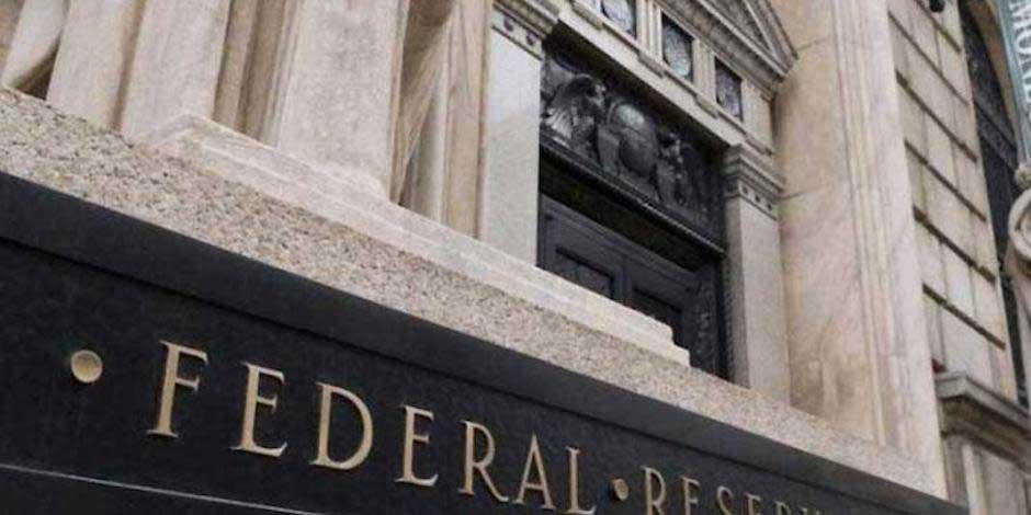 Fed mantiene tasas; peso y Bolsa ganan