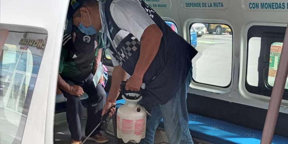 Cofepris en Quintana Roo realiza operativos para desinfectar el transporte público