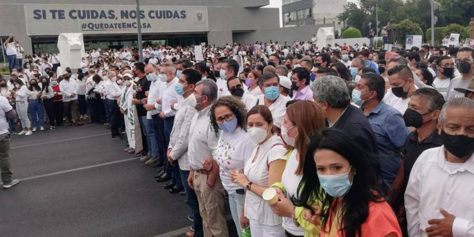 Cientos de estudiantes protestaron este martes en Guadalajara, Jalisco.
