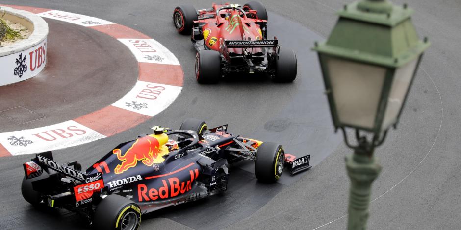 El monoplaza de Checo Pérez durante la segunda práctica del Gran Premio de Mónaco.