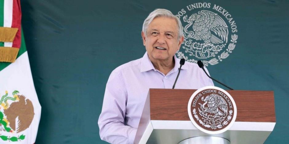 Andrés Manuel López Obrador, Presidente de México, habló sobre la regularización de autos "chocolate" como parte de acciones para el mejoramiento urbano en Tijuana, Baja California.