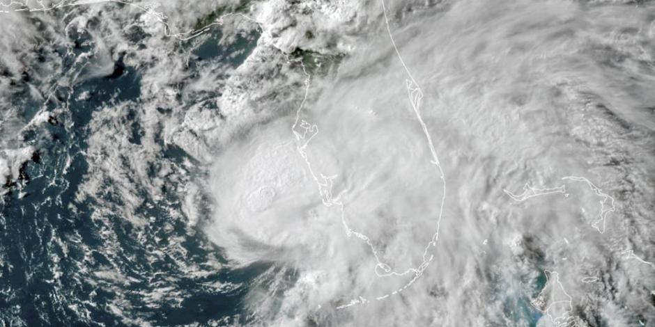 El huracán Elsa se ubica en el Golfo de México, frente a la costa de Florida.