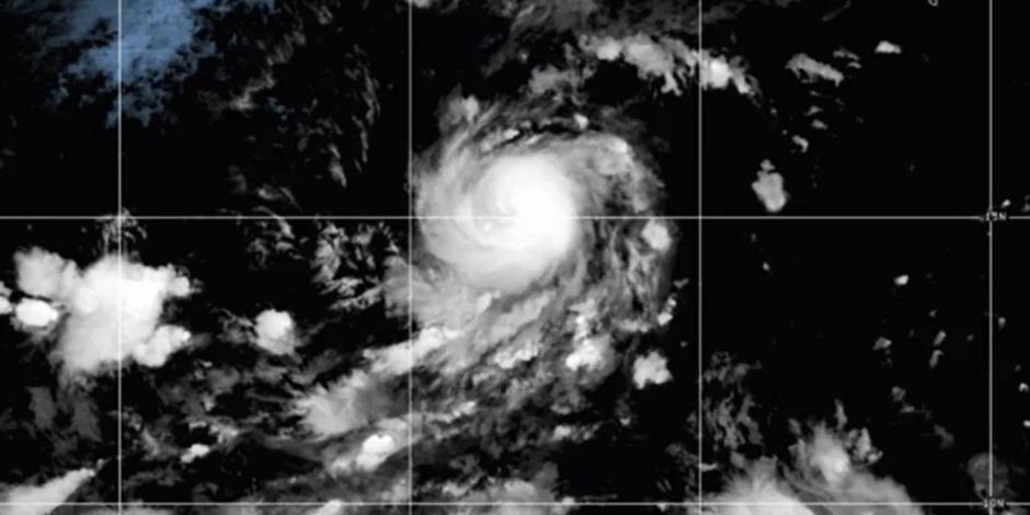 Conagua indica que "Felicia" ya es huracán categoría 4  