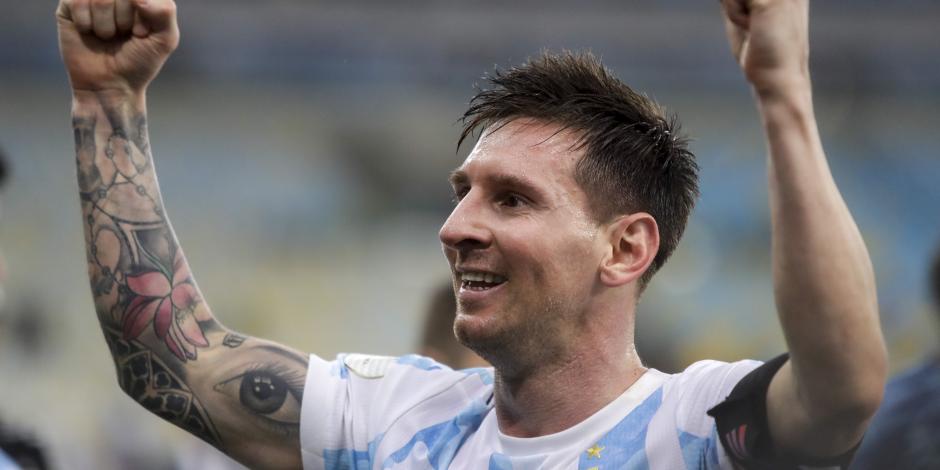 Lionel Messi celebra en Maracaná después del triunfo de Argentina sobre Brasil en la final de la Copa América el pasado 10 de julio.