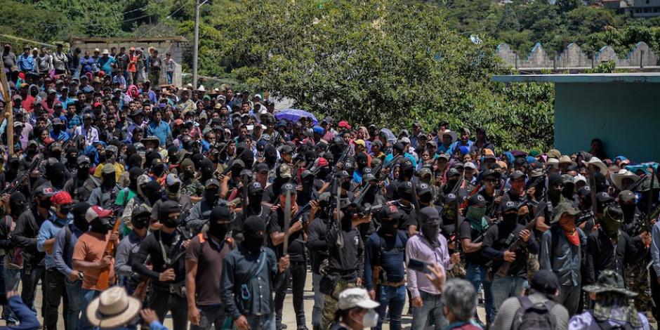 Más de 3 mil personas se dieron cita el domingo en Pantelhó, Chiapas, para dar su apoyo al grupo de autodefensas denominado El Machete.