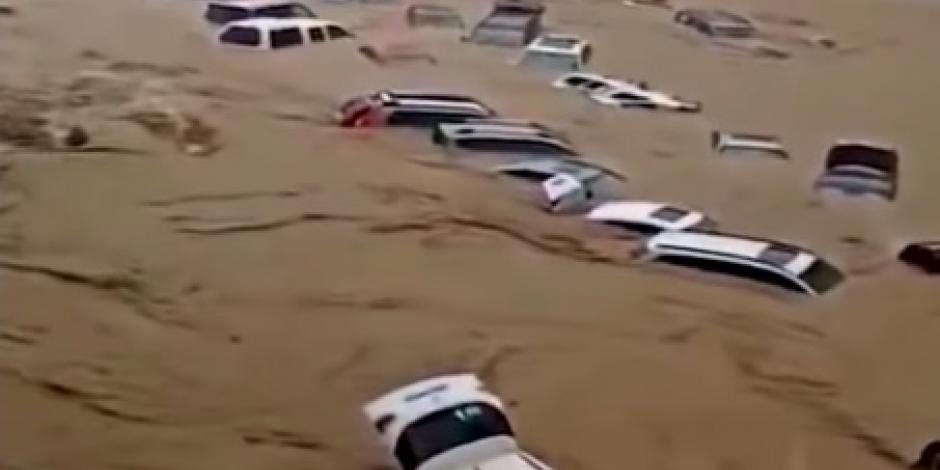 Golpean a China las peores inundaciones; evacuan a 376 mil