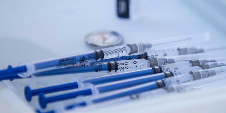 COVID-19: Desechan 65 mil vacunas caducadas en Alabama