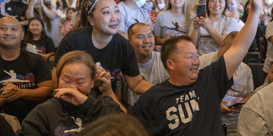 Lluvia de felicitaciones para Sunisa Lee.