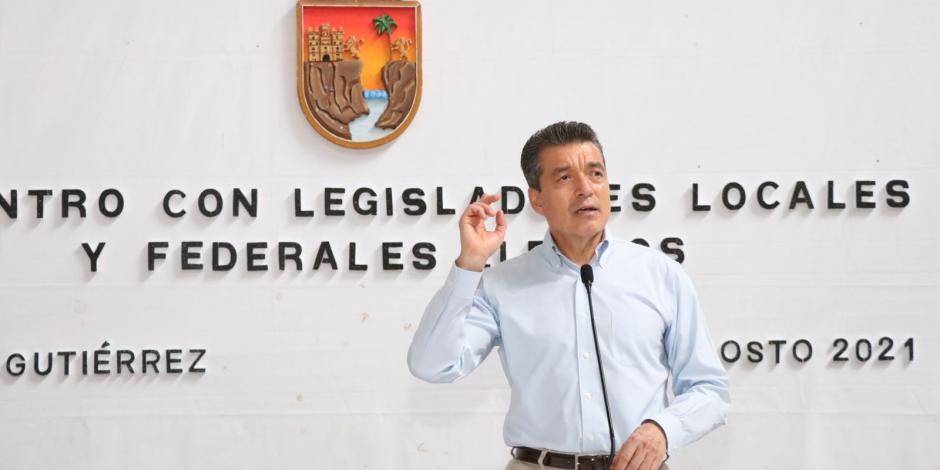 El gobernador de Chiapas, Rutilio Escandón.