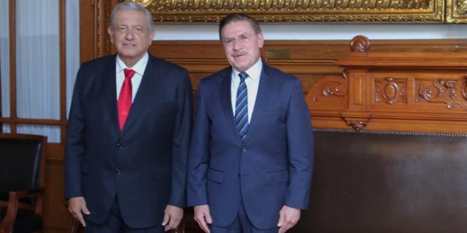 "Señor Presidente, le reitero el compromiso de seguir trabajando juntos", dijo José Rosas Aispuro Torres.