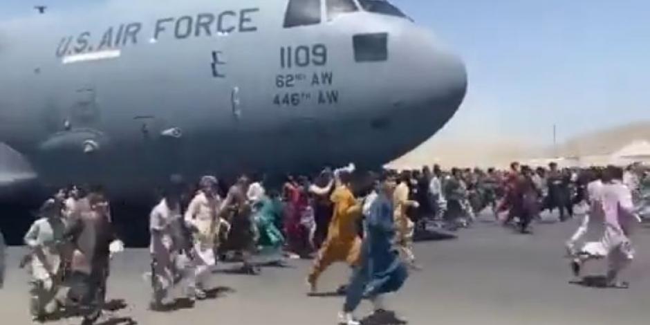 Caos en evacuación del aeropuerto de Kabul