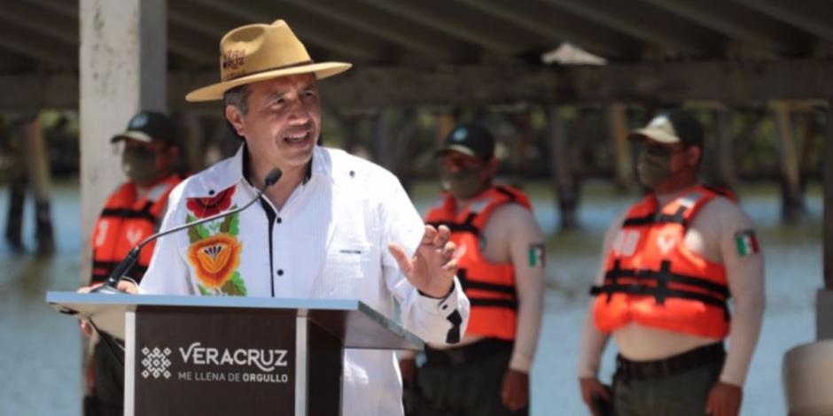 Veracruz se ha mantenido activa la económica local, afirmó el gobernador Cuitláhuac García.